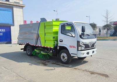 專力牌東風福瑞卡5方掃路車 城市環衛的得力助手